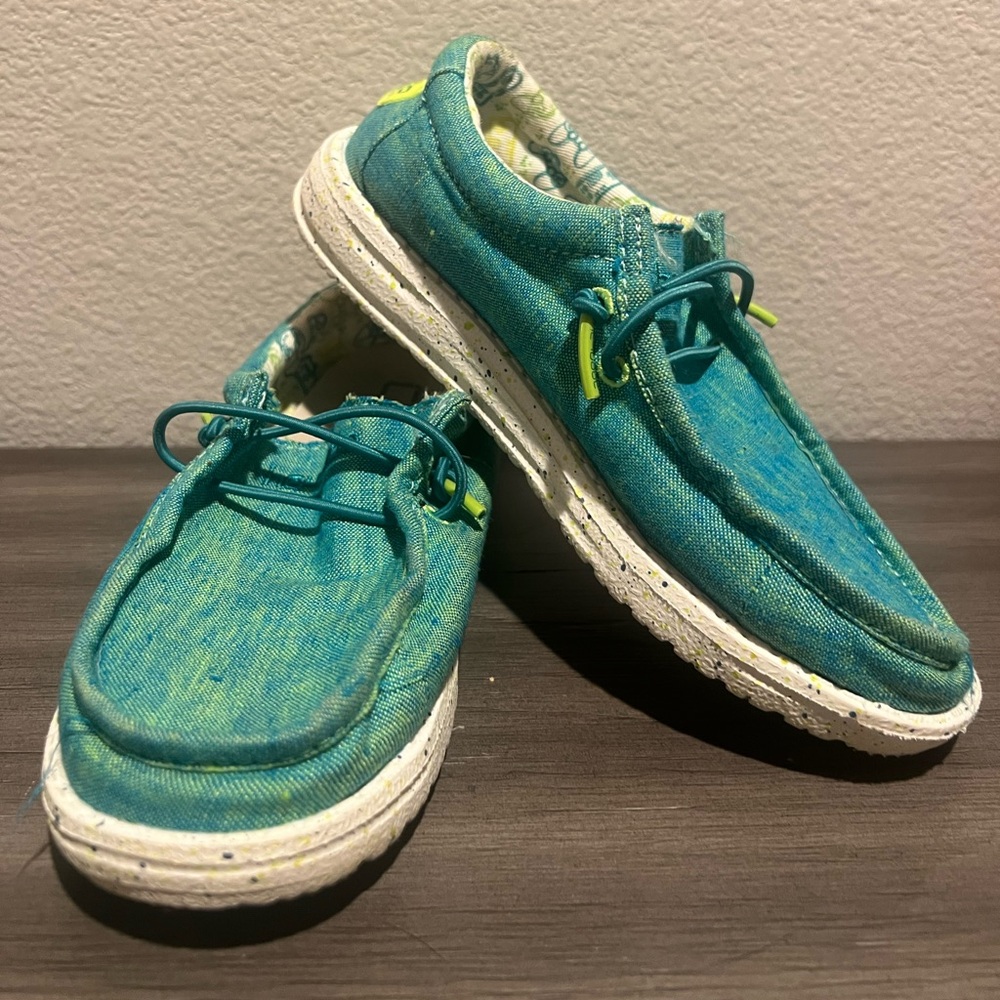 Hey Dude Casual Blue-Green Canvas boys  Shoes